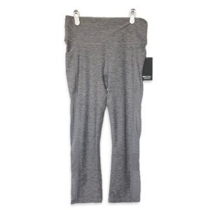 NWT RCTV8 Cropped Leggings